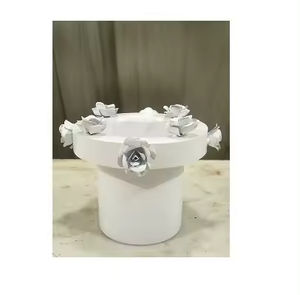 Décoration de table de luxe pour hôtels et restaurants Vases à fleurs en métal enduit de poudre blanche de qualité supérieure avec vase de sol à finition arrondie - Product Image 3