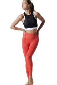 Conjunto de Yoga para Mujer Hecho con Material Elástico Suave, Duradero y Cómodo, Adecuado para Entrenamiento en Gimnasio, Ropa Deportiva y Ejercicios de Yoga - Product Image 4