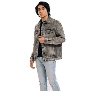 Chaqueta vaquera urbana unisex, estilo versátil, tejido resistente, ideal para uso diario y para mercados mayoristas de ropa. - Product Image 1