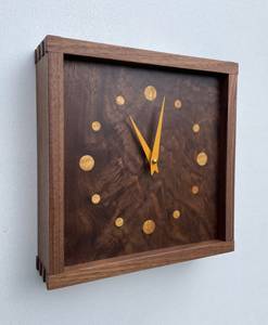 นาฬิกาไม้งานฝีมือทำจากไม้เนื้อแข็งของตกแต่งบ้านนำเสน่ห์ของธรรมชาติมาสู่ทุกพื้นที่ - Product Image 5