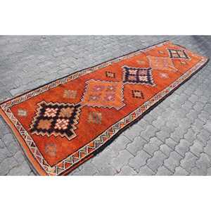 Tapis de 3,3 x 11,5 pieds, tapis turc vintage, tapis persan en laine orange et bleu - Product Image 3