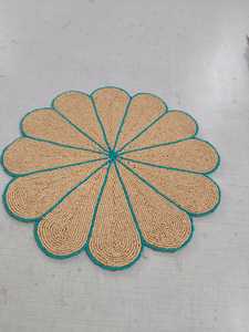 Chemin de Table Floral perlé Unique rose vert fleur Design napperon brodé à la main pour verres Artisan tapis de Table perlé - Product Image 4