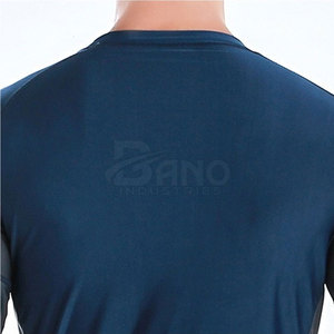 เสื้อกีฬาแขนยาวสำหรับผู้ใหญ่ MMA แบบรัดรูปสีพื้นมีการออกแบบด้านบนและคุณสมบัติล่าสุด - Product Image 3