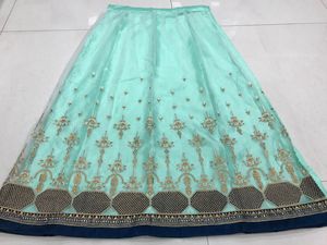 Costume pour femme en georgette à broderies multiples, vente chaude, fabricant et fournisseur de mode de Surat - Product Image 3