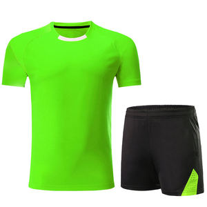 Uniforme de tennis léger avec logo personnalisé de marque privée, vêtements de sport en matériau respirant et confortable, ensemble d'uniformes de tennis - Product Image 4