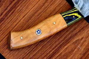 Couteau de chef en acier Damas fait à la main OEM de qualité supérieure personnalisé en gros Couteau de cuisine de qualité supérieure Manche en bois Lame inoxydable - Product Image 4