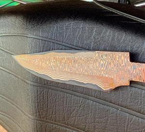 Couteau à lame vierge en cuivre damassé fait à la main avec conception de motif d'échelle Fabrication de couteaux personnalisée - Product Image 4