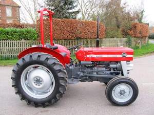 Mini Tractor Agrícola Massey Ferguson MF135 Económico, Tractor de Arrastre 4x4, Máquina Agrícola Multifuncional para Trabajo de Campo - Product Image 3