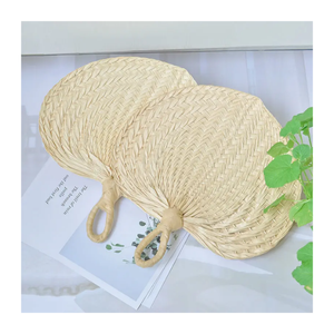 Ventilador en forma de hoja de bambú hecho a mano de Vietnam directo de fábrica, recuerdo ecológico y decoración de fiesta tradicional - Product Image 1