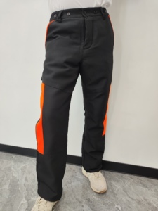 Pantalons de travail anti-coupure de qualité supérieure résistants aux intempéries pour les travailleurs forestiers Pantalons orange pour tronçonneuse avec sangle réglable - Product Image 3