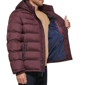 Manteau d'hiver personnalisé de meilleure qualité pour hommes Veste en duvet brillante style High Street avec col montant en toile de haute qualité - Product Image 2