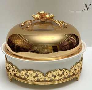 Plato de frotamiento Profesional brillante de acero inoxidable con tapa de bloqueo seguro y soportes de combustible para un servicio de alimentos seguro - Product Image 6