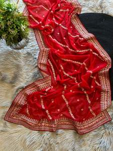 Hermoso Sari Georgette tradicional con hilo de viscosa Trabajo hecho a mano Diseñador de bordes Ropa de fiesta Sari Hecho de Bodas de seda - Product Image 2