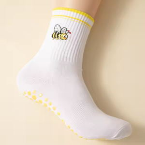 ถุงเท้าพิลาทีสกันลื่นสำหรับผู้หญิงถุงเท้ากีฬาโยคะระบายอากาศใช้ปักโลโก้ถักสำหรับสตูดิโอ - Product Image 4