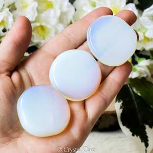 Opalite naturelle lisse forme ovale pierre de paume pour la guérison et la méditation pierre de poche pour l'amour énergie de guérison équilibre émotionnel - Product Image 1