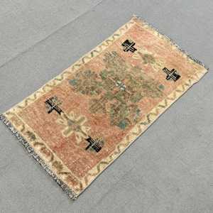 1.6x3 ft Vintage Rug, <b>Brown</b> Floral Turkish Rug <b>Wool</b> - Product Image 2