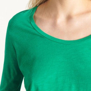 Camiseta de manga larga para mujer de uso diario ultra suave, camiseta moderna de tela de mezcla de algodón de alta calidad con cuello redondo verde sólido para mujer - Product Image 5