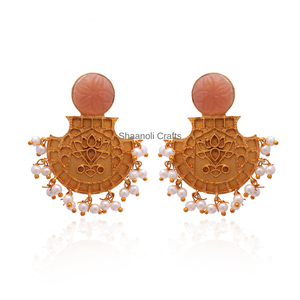 2024 dernière conception à la main plaqué or en laiton indien boucles d'oreilles à la mode goutte Style fête porter pour femmes filles pour anniversaire - Product Image 1