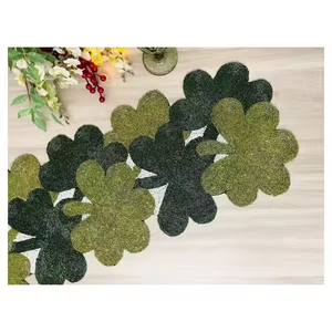 Camino de mesa con cuentas de árbol de Navidad verde, manteles individuales personalizables bordados rectangulares hechos a mano, decoración del hogar económica, fiesta - Product Image 5