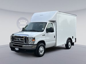 Véhicule Ford E-Series 2022 en excellent état, comme neuf - Product Image 2
