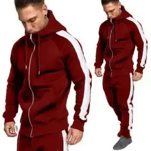 Survêtement confortable personnalisé pour hommes Ensemble sweat à capuche et pantalon décontractés pour l'entraînement, la course et la détente - Product Image 4