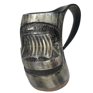 Tazas personalizadas Juego de tazas de cuerno vikingo hechas a mano | Personalice la opción de base de madera | Taza para beber medieval. - Product Image 1