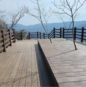 Terrasse en composite bois-plastique Anywood, certifiée haut de gamme en Corée, antidérapante, imperméable, contemporaine - Product Image 1