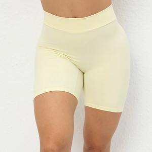 Ensemble de yoga et de sport pour femmes, nouveau style, vente en gros personnalisée, short et leggings sexy pour soulever les fesses, vêtements de sport actifs pour femmes, shorts - Product Image 5