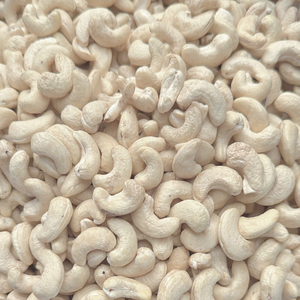 Fabricación de Nueces de Anacardo Crudas W320 Santigo Vietnam Exportadas al por Mayor a Asia, Europa y Medio Oriente - Product Image 1