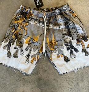 Parches bordados personalizados con logotipo, ropa de calle informal de verano, pantalones cortos holgados con estampado de camuflaje 3D para hombre - Product Image 2