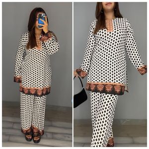 ชุดผ้าฝ้ายคอตตอนเกรดพรีเมี่ยมพิมพ์ลายสดใสชุดเหนือเข่าใส่สบายทันสมัยสำหรับใส่เที่ยวนอกบ้านแบบลำลองสวมใส่ในชีวิตประจำวัน - Product Image 2