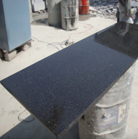 Dalle de granit noir nacré de haute qualité et durable, pierre naturelle polie, solution complète avec installation sur site, comptoirs modernes fabriqués sur mesure