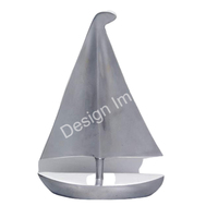 Yacht et bateau en métal de qualité exclusive best-seller Modèle élégant de bateau de yacht en aluminium avec logo promotionnel aux derniers prix