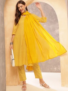 Kurta de algodón puro regular estampado con motivos étnicos para mujer con pantalones y Dupatta - Product Image 5