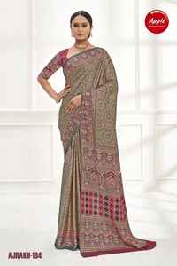 Elegante sari con estampado de Ajrakh en tela de crape japonesa Premium Diseño tradicional y vibrante para ocasiones festivas e informales - Product Image 5