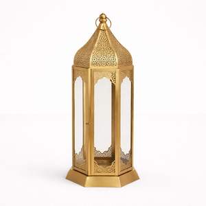 Lanterne en métal doré haut de gamme avec panneaux en verre, design de dôme marocain complexe, poignée suspendue pour la décoration de la maison de luxe - Product Image 4