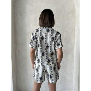 กางเกงขาสั้นปักลายสำหรับผู้หญิง - Product Image 1