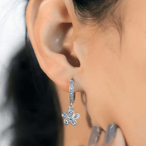 Pendientes de Aro Florales Modernos Zarkan, Plateados en Oro y Rodio, con Circonita, Diamante y Perla, Regalo Religioso - Product Image 2