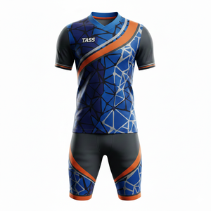 Camiseta de Fútbol Personalizada OEM, Transpirable, 100% Poliéster, Unisex, Manga Corta, Impresión de Logotipo y Nombre del Equipo - Product Image 1