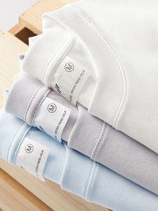 เสื้อยืดผู้ชายแบบสะพายไหล่ผ้าคอตตอน100% 240กรัมแขนกุดแห้งเร็วลาย3D สูงออกแบบได้ตามต้องการ - Product Image 3