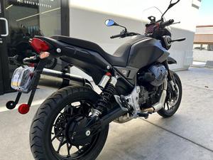 Precio con Descuento, Motocicleta Motos Guzzi V85 Strada 2025 2026 para Adultos, Disponible en Stock - Product Image 2