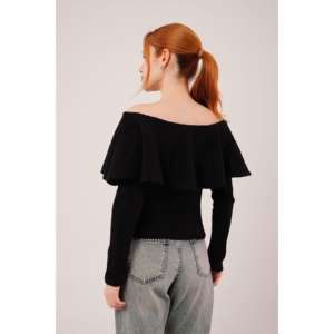 Suéter Negro para Mujer al por Mayor con Detalle de Volantes en el Cuello, Elegante y a la Moda - Product Image 1