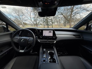 ข้อเสนอสุดพิเศษ ปี 2024 เล็กซัส RX350 พรีเมียม AWD พร้อมเกียร์อัตโนมัติแบบ Cold Automatic เครื่องยนต์ V6 เบาะหนัง - Product Image 2