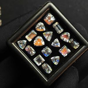 Piedra Lunar Arcoíris de Madagascar Natural, Corte Mixto, Gema Suelta de 3-5 mm, Piedra Lunar Multifuego para Joyería - Product Image 3