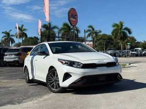 Sedán FORTE GT-LINE FWD 2022 USADO EN BUEN ESTADO, BLANCO, 14 GAL, 39 MPG, TRACCIÓN DELANTERA, 2L, 147 HP, AUTOMÁTICO, GASOLINA, LISTO PARA ENVÍO - Product Image 4