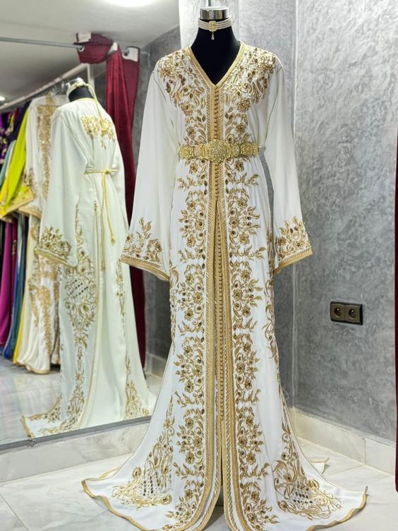BEAUTIFUL WHITE MOROCCAN Caftan Dress with EMBELLISHED CRYSTAL GLASS  BEADS,STONE,DABKA Zari Embroidery for Parties/Weddings=2024| Alibaba.com