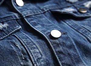 Veste en jean pour femme personnalisable pour l'automne hiver garniture en fourrure confortable détails en détresse matériau de remplissage en coton Logo personnalisé brut - Product Image 3