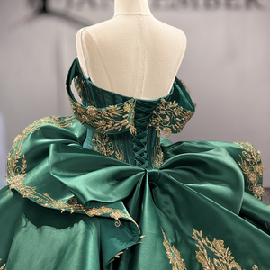 Vestido de Quinceañera Verde Esmeralda Real 1547 con Lazo Grande, Encaje Dorado, Apliques de Cuentas, Ecológico, Largo hasta el Suelo, para Fiesta - Product Image 6
