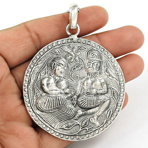 Pendentif en argent sterling oxydé 925 massif gravé au look ethnique Artisan indien Bijoux en argent uni fabriqués à la main Fournisseurs en vrac - Product Image 2
