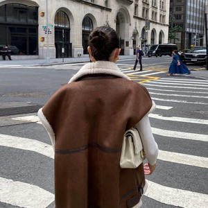 Chaqueta de chaleco tejido transpirable de cuero genuino para mujer al por mayor - Product Image 3